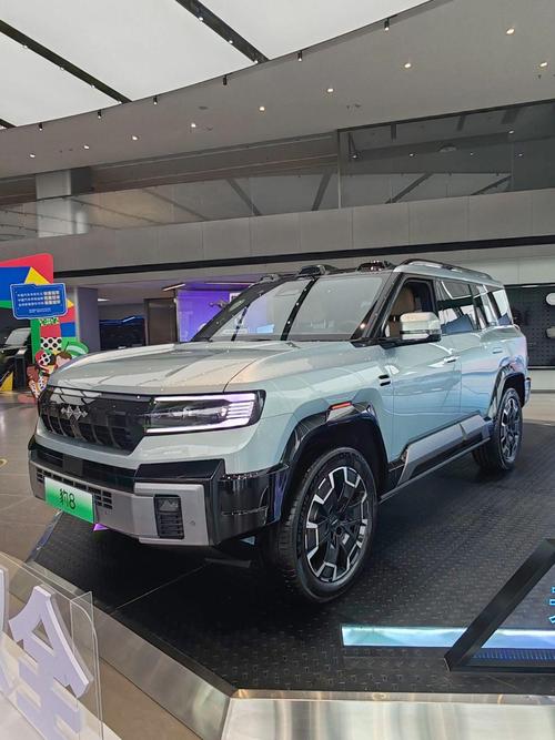 佛山123比亚迪方程豹硬派越野的爆款，英菲尼迪35周年与你共成长